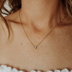 Amor de Diamond Necklace
