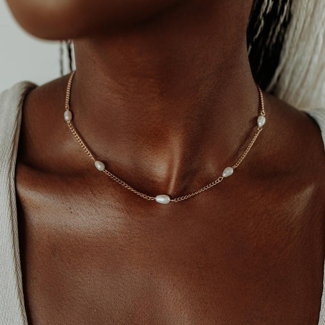 Cinco en Cali Necklace
